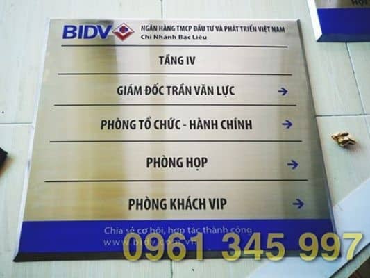 Biển hiệu inox ăn m&ograve;n