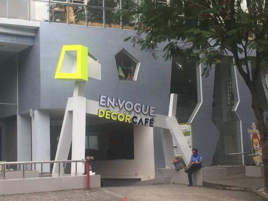 Làm bảng hiệu Cà phê ENVOGUE Phú Mỹ Hưng Làm bảng hiệu Cà phê ENVOGUE Phú Mỹ Hưng