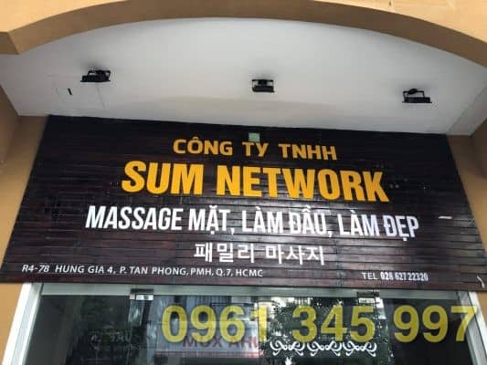 L&agrave;m biển quảng c&aacute;o c&ocirc;ng ty ở Quận 7-TP.HCM bền đẹp