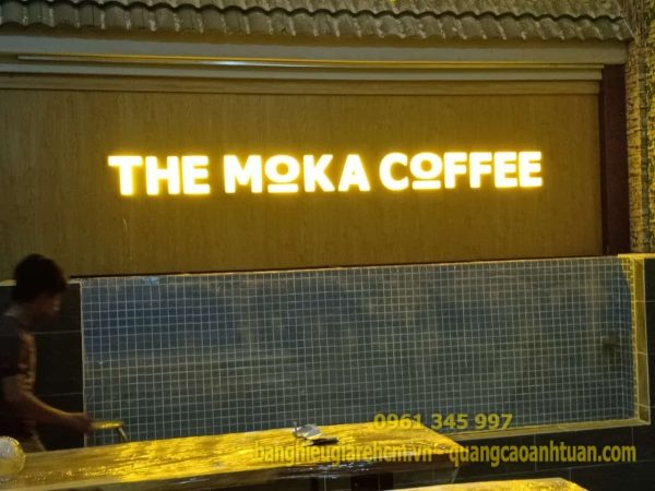 Ưu điểm của bảng hiệu alu chữ nổi mica cho quán cà phê