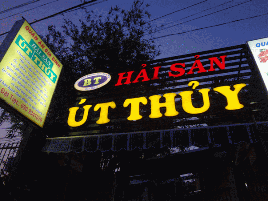 Bảng hiệu chữ nổi giá rẻ tại Quảng Cáo Anh Tuấn