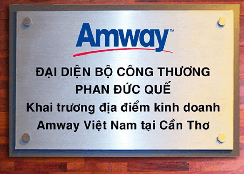 Quy trình, ưu điểm và các yếu tố kĩ thuật trong dịch vụ thi công Bảng hiệu Inox