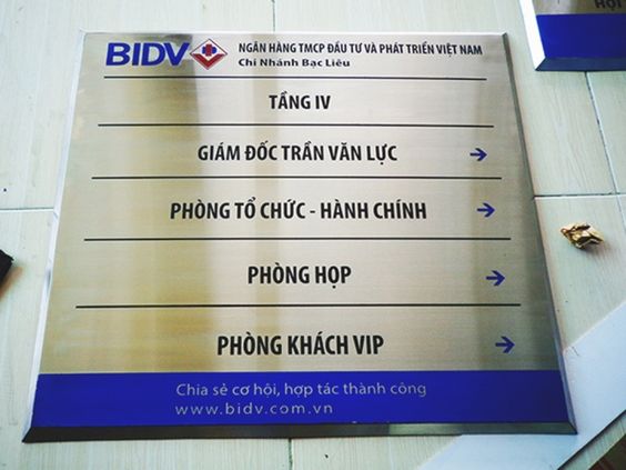 Inox ăn mòn – Giải pháp số 1 làm bảng hiệu sắc nét, sang trọng và bền bỉ