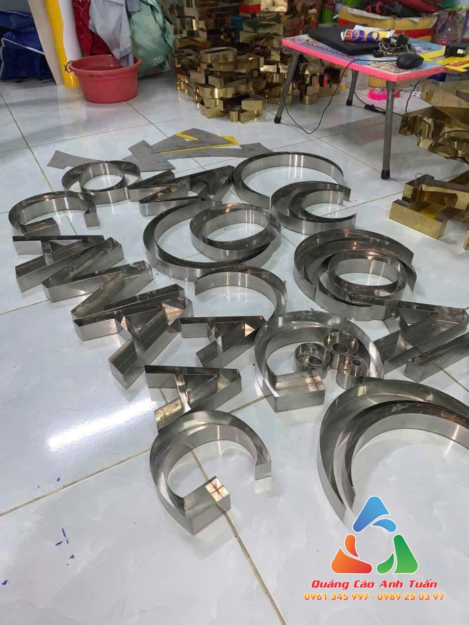 Cắt Chữ Inox: Giải Pháp Đột Phá Cho Bảng Hiệu Doanh Nghiệp