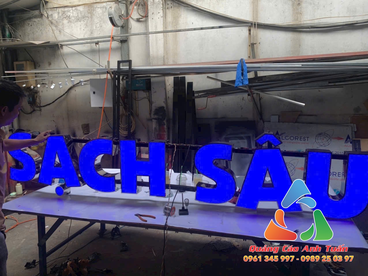 Làm bảng hiệu quận 4: Giải pháp tăng cường nhận diện thương hiệu