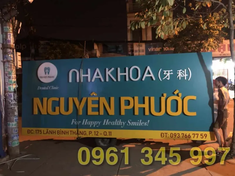 L&Agrave;M BẢNG HIỆU QUẢNG C&Aacute;O QUẬN 7 GI&Aacute; RẺ