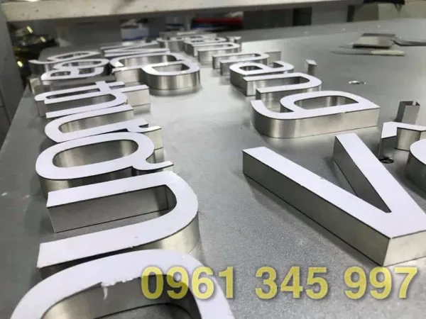 L&Agrave;M BẢNG HIỆU QUẢNG C&Aacute;O QUẬN 7 GI&Aacute; RẺ